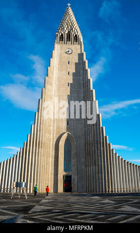 Hallgrímskirkja o chiesa di Hallgrímur, Reykjavík, Höfuðborgarsvaeðið, Islanda Foto Stock