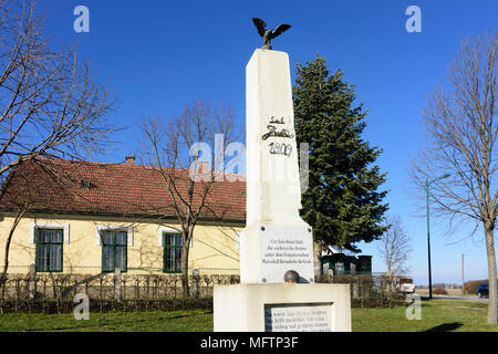 Aderklaa: monumento di pietra per il mese di luglio 5 e 6, 1809 della battaglia di Wagram in Austria, Niederösterreich, Bassa Austria, Donau Foto Stock