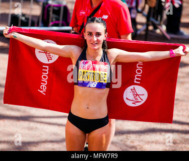 Londra, Inghilterra - 22 aprile: Gran Bretagna Lily Partridge durante l'elite womenÕs gara presso la Vergine denaro maratona di Londra il 22 aprile 2018 a Londra, Foto Stock