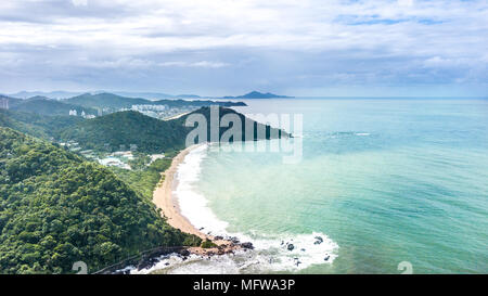 Balneario Camboriu, Santa Catarina, Brasile. Vista aerea della spiaggia di amore. Foto Stock