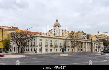 Chiesa di Santa Engracia e Museo Militare di Lisbona Foto Stock