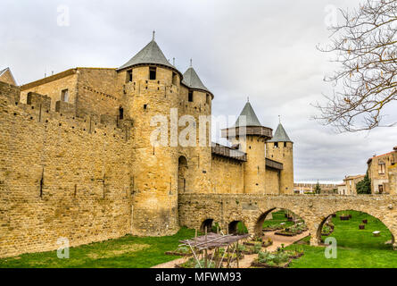 La città di Carcassonne mura - France, Languedoc-Roussillon Foto Stock