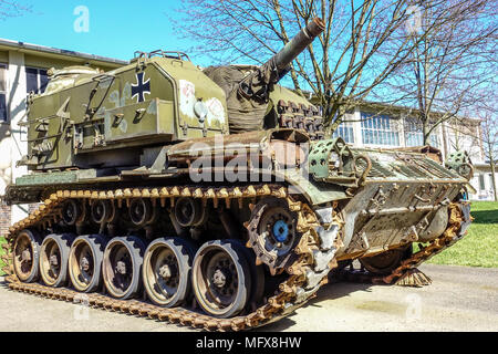 Museo di storia militare di Dresda, esposizione all'aperto delle armi della Bundeswehr, Dresda, Sassonia, Germania, M 52 Howitzer Foto Stock