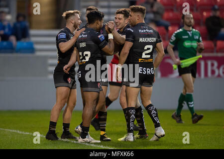 Manchester, Regno Unito. Sant Helens del Ben Barba celebra con un punteggio provare il 26 aprile 2018 , AJ Bell Stadium, Manchester, Inghilterra; Betfred Super League Rugby, Round 13, Salford Red Devils v St Helens ; credito: News immagini /Alamy Live News Foto Stock