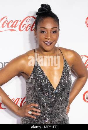 Tiffany Haddish passeggiate il tappeto rosso prima di ricevere la stella femmina del Premio di domani l'ultima notte di CinemaCon 2018 all'interno del Caesars Palace a Las Vegas NV. Foto Stock