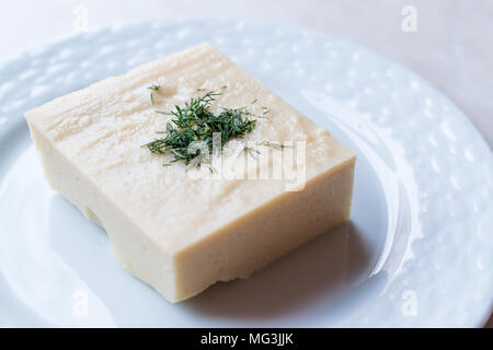 Bagno turco Aperitivo Fava con aneto e olio di oliva / fagiolo secco / Purea di piselli spezzati. I cibi tradizionali. Foto Stock