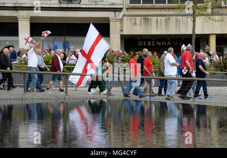 St George's Day Parade, Nottingham, Inghilterra. Foto Stock