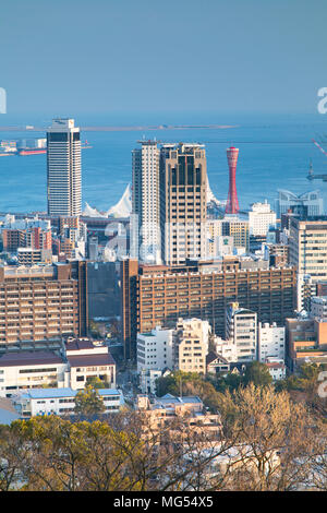 Vista dello skyline di Kobe, Kobe, Kansai, Giappone Foto Stock