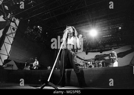 U2 classico pop concert Elland Road 1990/Simon di credito DELTA NAT GAS PER Hickes Foto Stock