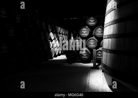 All'interno di una porta di casa nel porto Foto Stock