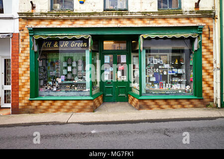 Verdi un piccolo a conduzione familiare gioielleria in Michael Street, la buccia, Isola di Man Foto Stock