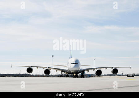Un 380-800, A380, Lufthansa, aeromobili, aereo, aereo, aeroporto di Monaco di Baviera, MUC, Germania, Foto Stock
