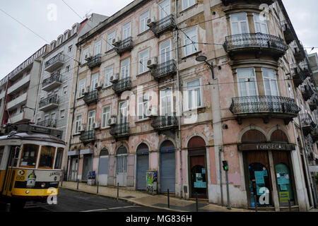 Tram, Almirante Reis Avenue, Lisbona, Portogallo Foto Stock