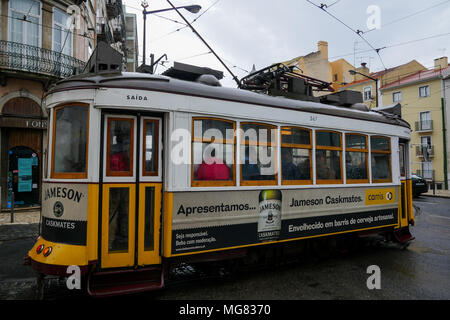 Tram, Almirante Reis Avenue, Lisbona, Portogallo Foto Stock