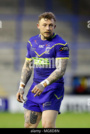 Josh Charnley di Warrington Wolves in azione contro Huddersfield Giants, durante la partita di Betfred Super League allo stadio Halliwell Jones di Warrington. PREMERE ASSOCIAZIONE foto. Data immagine: Venerdì 27 aprile 2018. Vedi la storia della PA RUGBYL Warrington. Il credito fotografico dovrebbe essere: Martin Rickett/PA Wire. Foto Stock