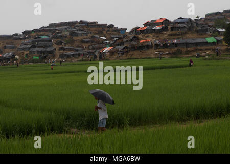 I Rohingya crisi di rifugiati in Bangladesh Foto Stock