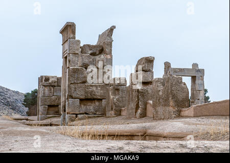 Sala delle colonne 100 nell'antica città di Persepolis, Iran. Patrimonio mondiale dell UNESCO Foto Stock