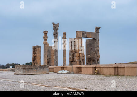 Gateway di tutte le nazioni nella città antica di Persepolis, Iran. Patrimonio mondiale dell UNESCO Foto Stock