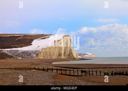 Neve sulle Sette sorelle, Seaford Testa, East Sussex, Regno Unito, Europa Foto Stock