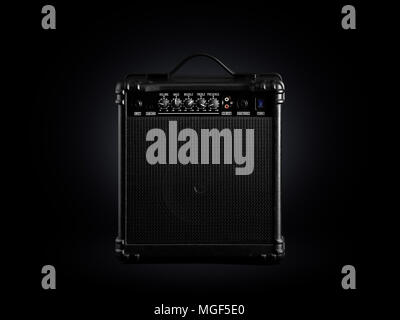 Black Bass Guitar Amplifier su sfondo nero Foto Stock