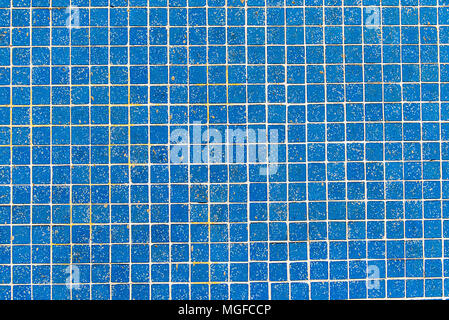 Sfondo dalla luce blu di piastrelle a mosaico Foto Stock