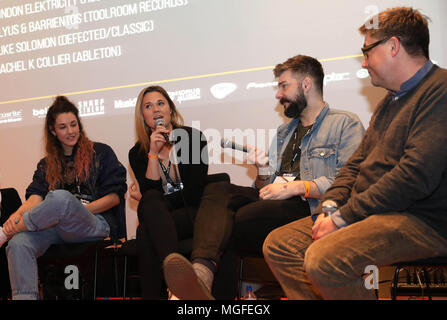 Brighton, Regno Unito, 26 aprile 2018. Giorno due. Il Regno Unito è primo electronic music conference ritorna per il suo quinto anno di Brighton Dome e vari luoghi della città dal 25 - 28 aprile 2018. Moderatore - Katia Isakoff (donne producono musica); Londra Elektricity (Ospedale Records); Illyus & Barrientos (porta-attrezzi record); Luca Solomon (difettato/Classic); Rachele K Collier (Ableton); Alice Clark Foto Stock