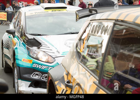 Brampton, Cumbria, Regno Unito, 28 aprile 2018. Finitura cerimoniale del Pirelli International Rally ha avuto luogo a Brampton, Cumbria. Andrew Cheal/Alamy Live News Foto Stock