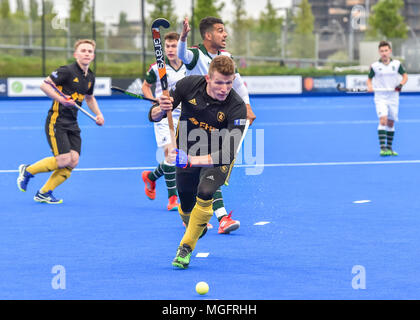 Londra, Regno Unito. 28 apr, 2018. Sam Ward di Beeston in azione durante MHL Semi-Final 2 tra Surbiton (2nd) v Beeston (3rd) del 2018 Inghilterra Hockey League finale del Sabato, 28 aprile 2018. Londra, Inghilterra. Credito: Taka Wu/Alamy Live News Credito: Taka Wu/Alamy Live News Foto Stock