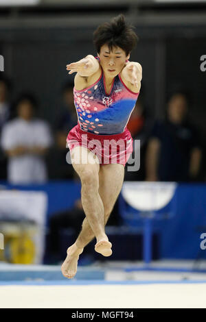 Tokyo Metropolitan Gymnasium, Tokyo, Giappone. 28 apr, 2018. Gakuro Maekawa, 28 aprile 2018 - Ginnastica Artistica : La 72a tutto il Giappone di Ginnastica Artistica maschile di apparecchiatura archivio di prova presso il Tokyo Metropolitan Gymnasium, Tokyo, Giappone. Credito: Yusuke Nakanishi AFLO/sport/Alamy Live News Foto Stock