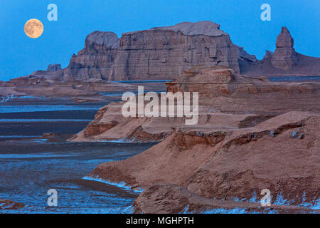 Deserto Lut con Full Moon Rising in Iran Foto Stock