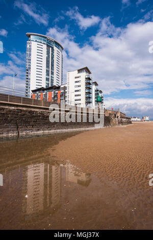 La Millennium Tower, Swansea, South Wales, Regno Unito Foto Stock