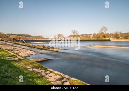 Fiume bagno Pielmühle al fiume Regen in Lappersdorf vicino a Regensburg, Baviera, Germania Foto Stock