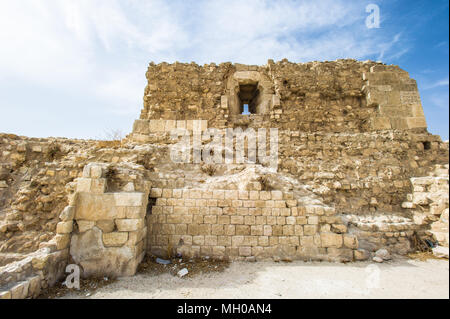 Rovine di vecchi Aleppo, Siria, uno dei più antichi abitata continuamente città in tutto il mondo Foto Stock