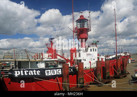 Ex lightship LV18, ora un museo nave e occasionali di studio radio, ormeggiata a Harwich, Essex, Inghilterra Foto Stock