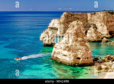 Portogallo - Algarve - Felsen der Praia da Marinha Foto Stock