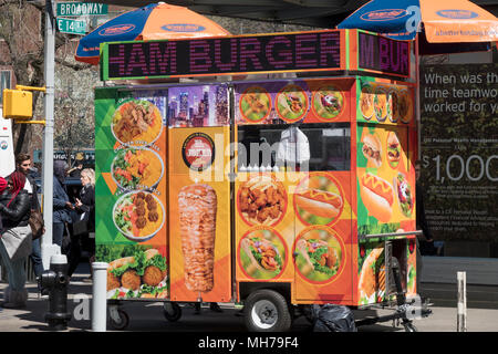 Il El Joker sano e delizioso cibo Halal carrello su Broadway e East 14th Street nel Greenwich Village, Manhattan, New York City. Foto Stock