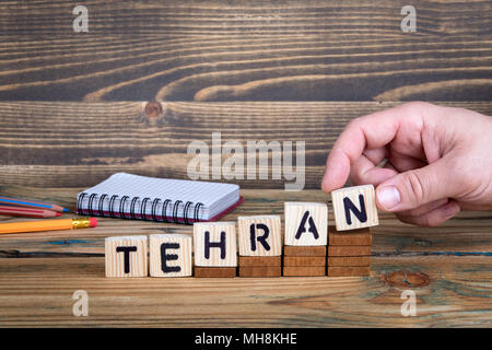 Tehran, una città in Iran dove molti milioni di persone vivono Foto Stock
