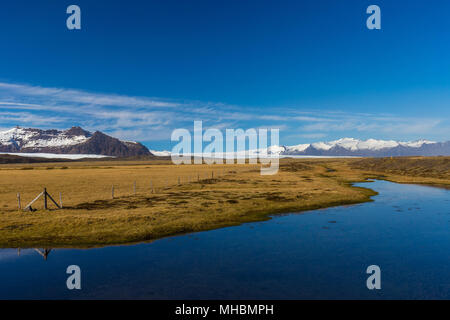 Vista Picteresque di Vatnajökull Parco Nazionale e picco Hvannadalshnúkur, Sud Islanda Foto Stock