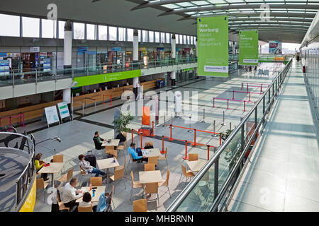 Sala partenze, Dortmund Airport 21, Dortmund, la zona della Ruhr, Nord Reno-Westfalia, Germania Foto Stock