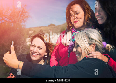 Selfie tra le donne Foto Stock