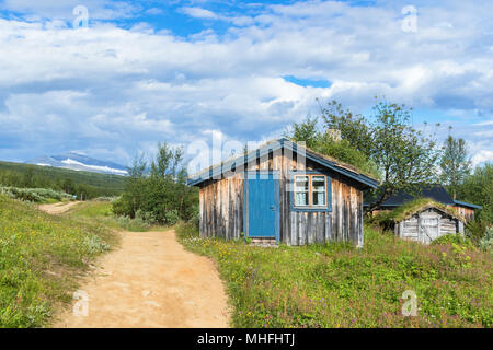 Rifugio a un sentiero di montagna svedesi Foto Stock