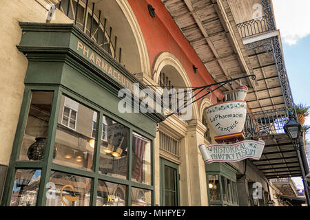 Storico Museo farmacia entrata nel Quartiere Francese, New Orleans, Louisiana, Stati Uniti d'America Foto Stock