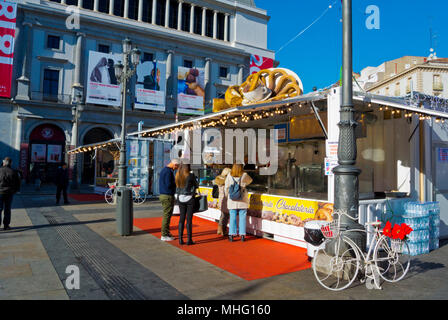 Mercato di Natale, Plaza de Isabel II, Madrid, Spagna Foto Stock