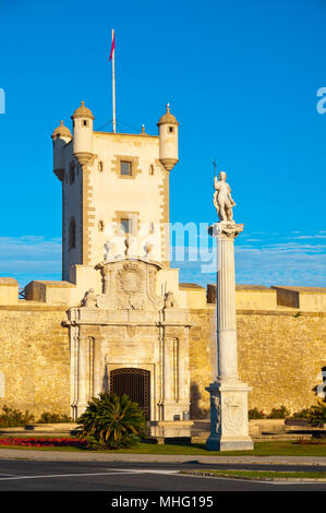 Puerta de Tierra, Plaza de la Constitucion, Cadice, Andalusia, Spagna Foto Stock