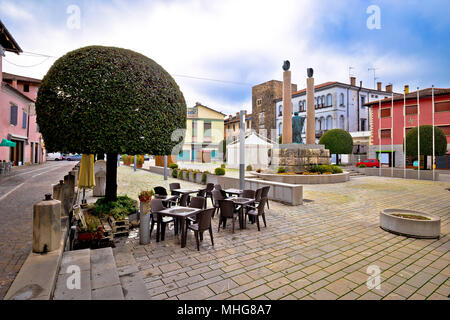 Città di Cividale del Friuli, vista piazza, Regione Friuli Venezia Giulia di Italia Foto Stock