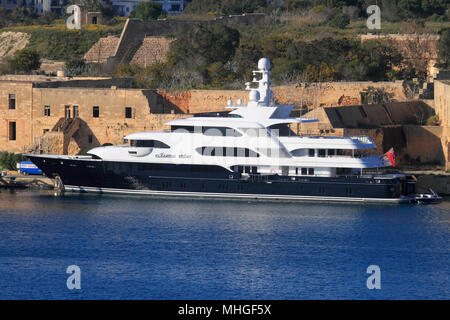 Il superyacht Lurssen di 40 metri Martha Ann a Marsamxett Harbour, Malta Foto Stock