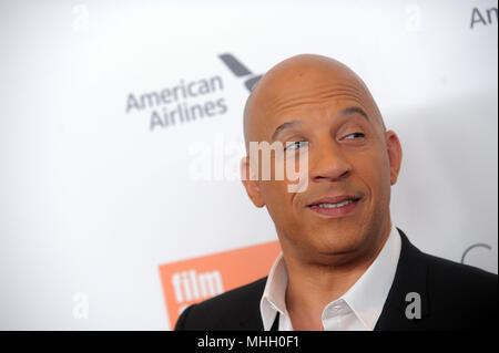 New York, NY, STATI UNITI D'AMERICA. 30 apr, 2018. Vin Diesel assiste il quarantacinquesimo Chaplin Award Gala in onore di Helen Mirren a Alice Tully Hall il 30 aprile 2018 a New York City. Persone: Vin Diesel   credito: Hoo Me.Com/Alamy Live News Foto Stock