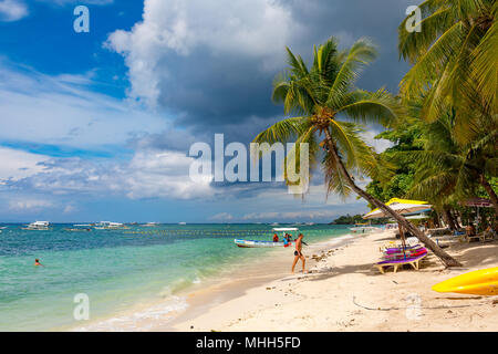 Alona Beach Bohol filippine il 20 aprile 2018 la struttura Alona Beach Foto Stock