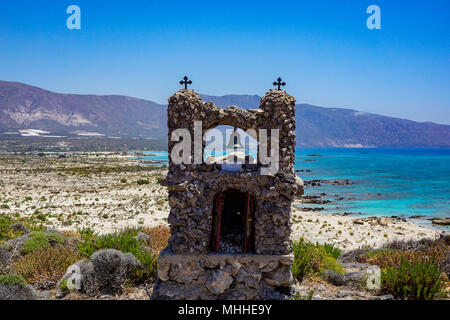 Altare affacciato sulla laguna di Elafonisi Foto Stock