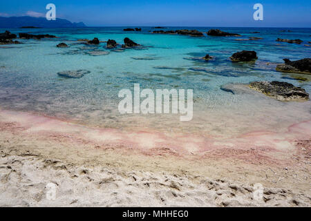 Sabbia rosa della spiaggia di Elafonisi Foto Stock